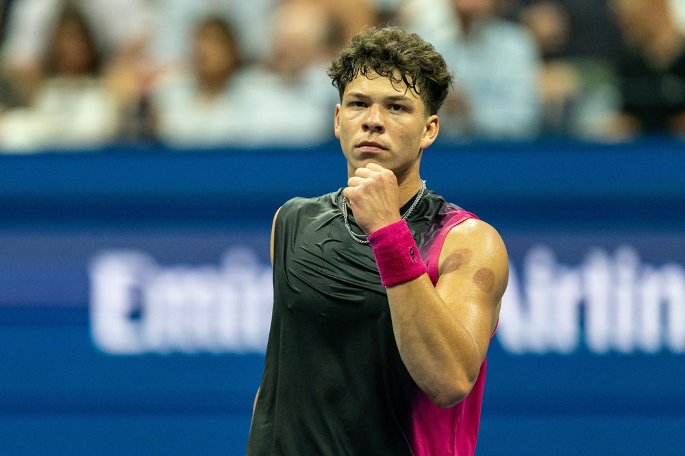 Ben,shelton,of,usa,reacts,during,semifinal,round,against,novak